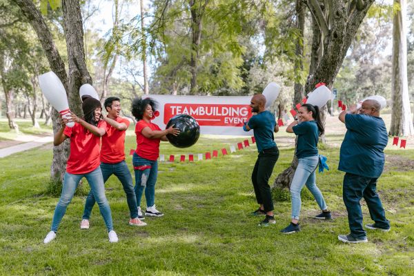 Activités de team building : lesquelles choisir pour créer une ambiance inoubliable ?